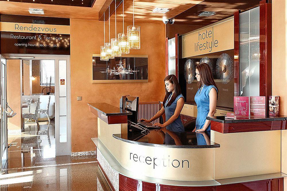 Hotel Lifestyle Praga Exterior foto